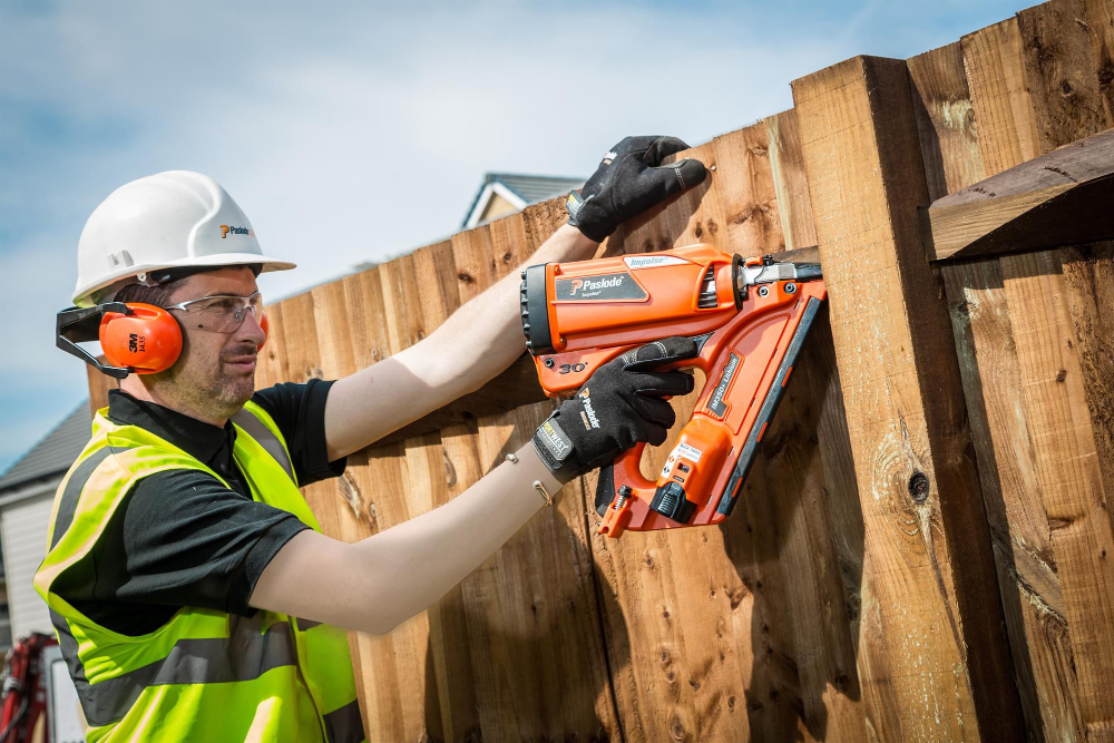 Nail Guns _ Hand Tools Header.png (926 KB)
